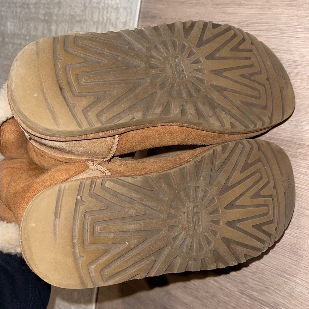 Ugg Boots - image 5
